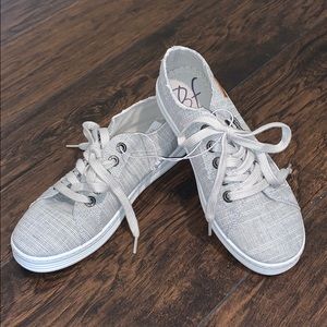 NWOT Blowfish Sneakers